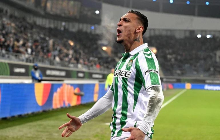 Antony lập siêu phẩm cho Betis, đội bóng của Mourinho thắng đậm